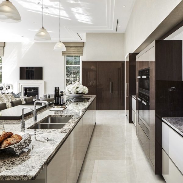 Kitchen-Royal-Services-Regular-Cleaning-600x600
