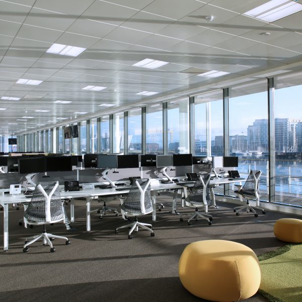 My-Royal-Services-Commercial-Cleaning-600x600